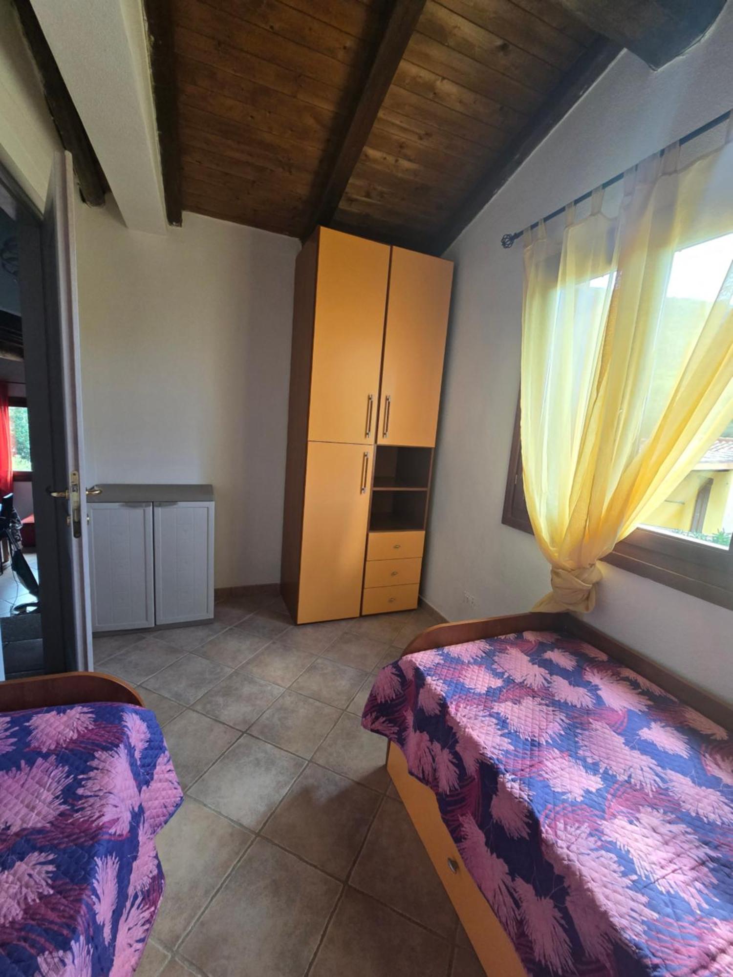 Trilocale Climatizzato L'Oleandro Tanaunella Buitenkant foto