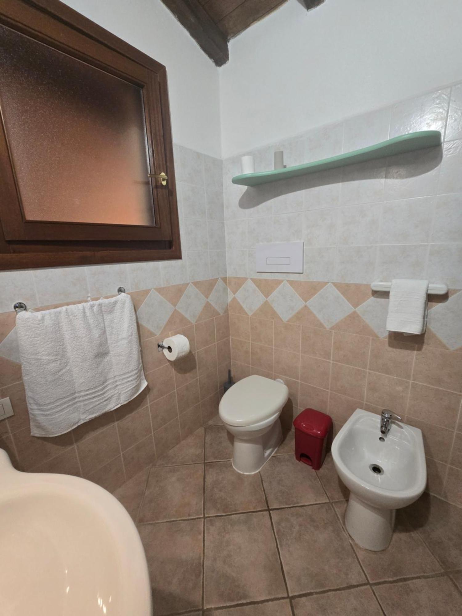 Trilocale Climatizzato L'Oleandro Tanaunella Buitenkant foto