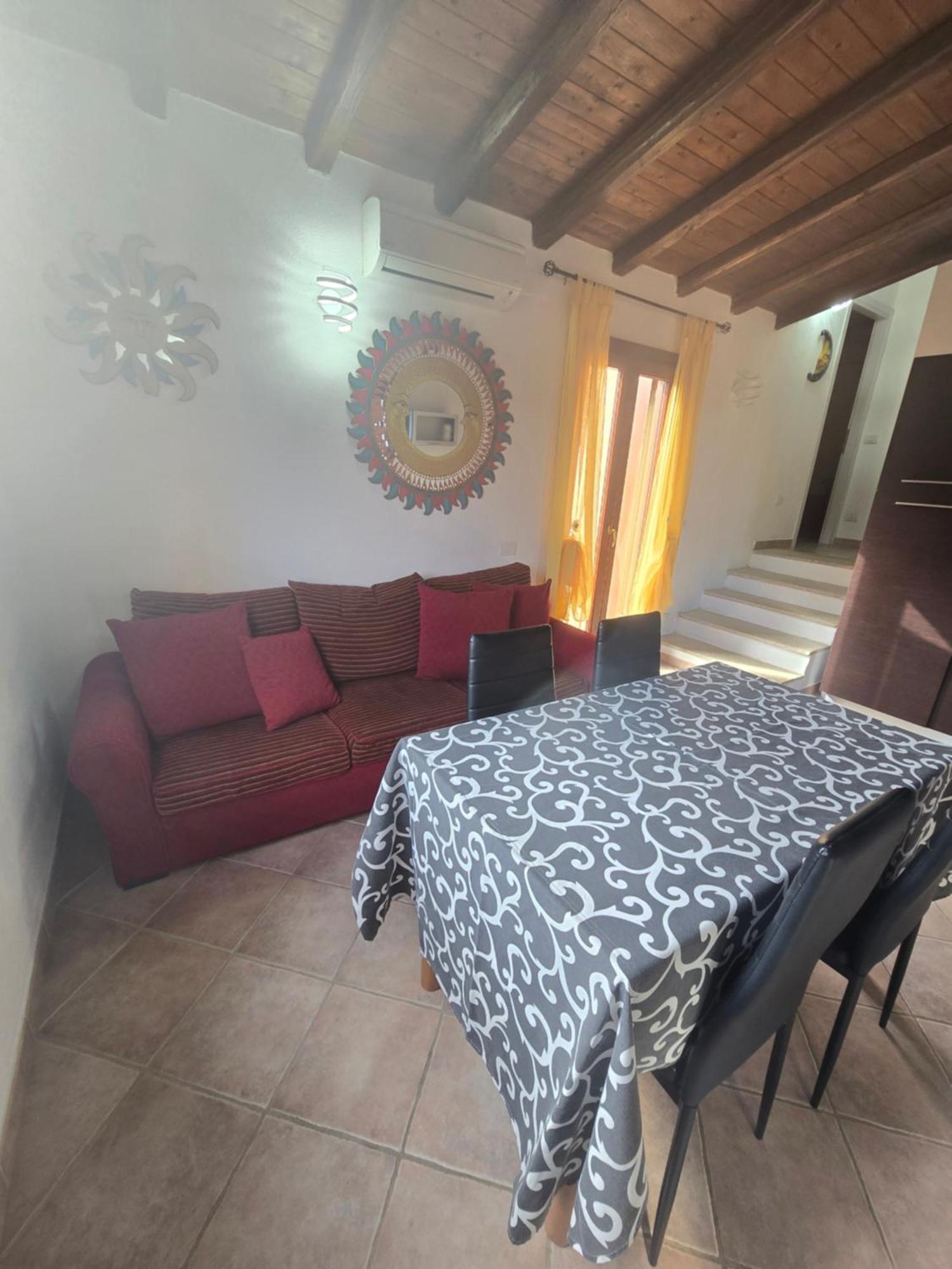 Trilocale Climatizzato L'Oleandro Tanaunella Buitenkant foto